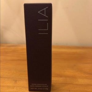 NEW ILIA Vivid Concealer c6 clove